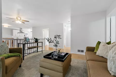 4561 Ridgeview Dr, Eagan, MN 55123 photo 10