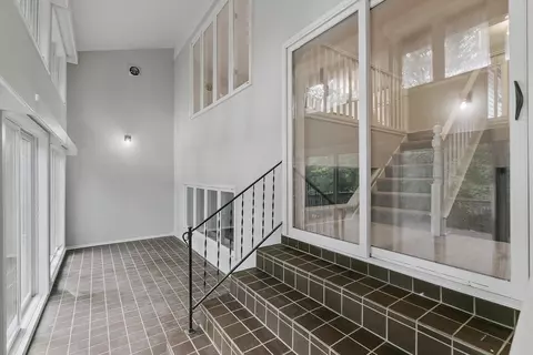 4561 Ridgeview Dr, Eagan, MN 55123 photo 6