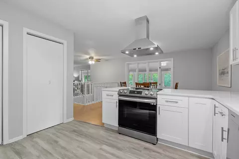 4561 Ridgeview Dr, Eagan, MN 55123 photo 4