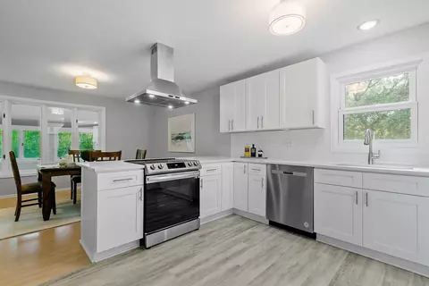 4561 Ridgeview Dr, Eagan, MN 55123 photo 3