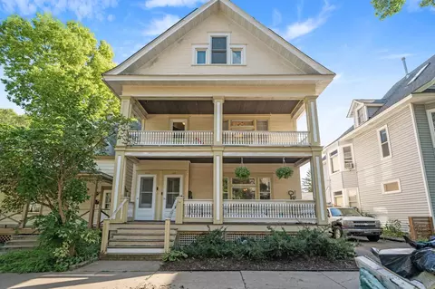 206 Goodrich Ave, Saint Paul, MN 55102