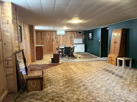 616 Collins Ave, Windom, MN 56101 photo 32