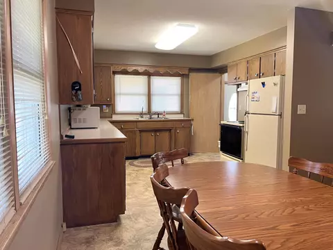 616 Collins Ave, Windom, MN 56101 photo 14