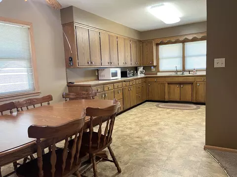 616 Collins Ave, Windom, MN 56101 photo 15