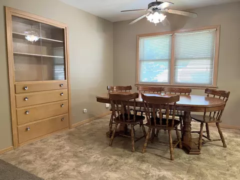 616 Collins Ave, Windom, MN 56101 photo 11