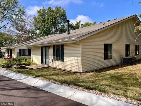 3829 Heather Dr, Eagan, MN 55122