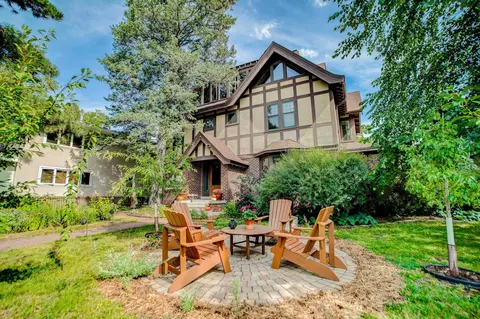 3207 E Bde Maka Ska Pkwy, Minneapolis, MN 55408