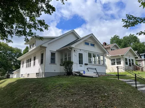 3401 Irving Ave N, Minneapolis, MN 55412