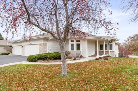 8963 Garland Ct, Eden Prairie, MN 55347