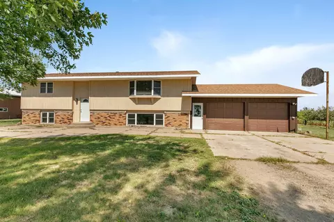 37739 115th Ave, Saint Joseph, MN 56374