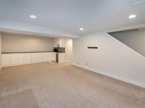 1065 Kettle Creek Rd, Eagan, MN 55123 photo 17