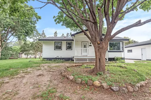 7104 64th Ave N, Brooklyn Park, MN 55428