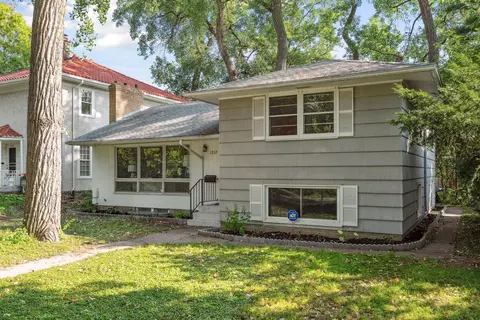 1212 Summit Ave, Saint Paul, MN 55105