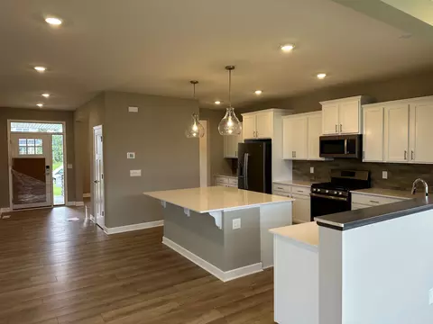 6638 94th St S, Cottage Grove, MN 55016