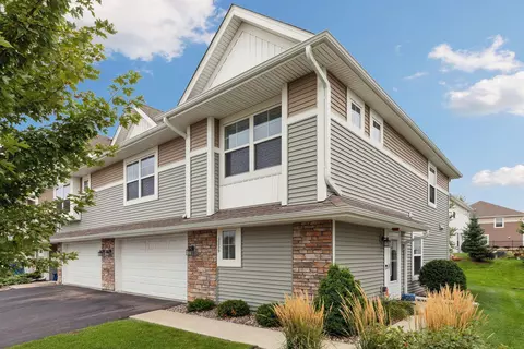 3255 Lakewood Trl, Woodbury, MN 55129