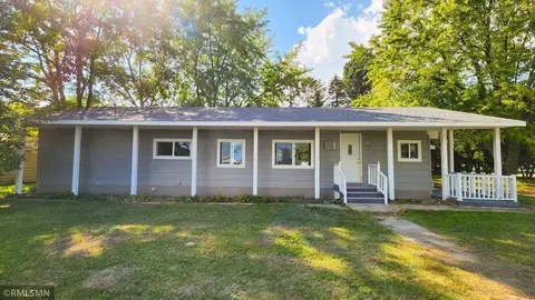552 2nd St NW, Buffalo Lake, MN 55314