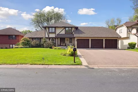 2521 13th Ter NW, New Brighton, MN 55112