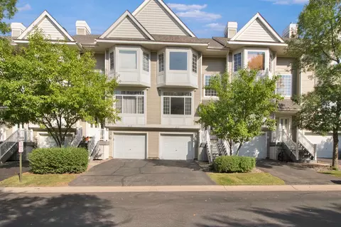 8832 Brunswick Path, Inver Grove Heights, MN 55076