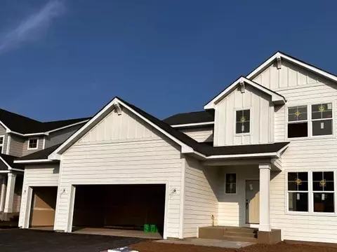 13593 Flint Cir N, Hugo, MN 55038