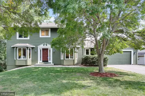 7134 Yorktown Ln N, Maple Grove, MN 55369