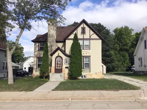 515 Oak Ave S, Owatonna, MN 55060