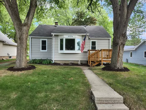 1024 Broadway Ave S, Sauk Rapids, MN 56379