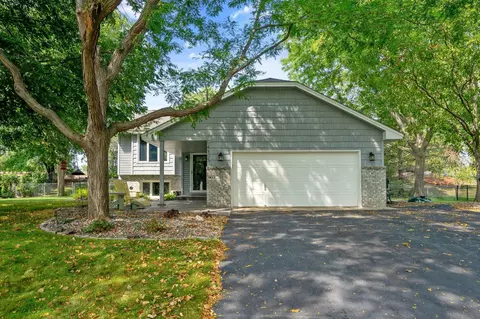 14805 Crestview Ave W, Rosemount, MN 55068