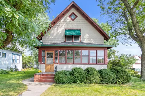 726 Curfew St, Saint Paul, MN 55114