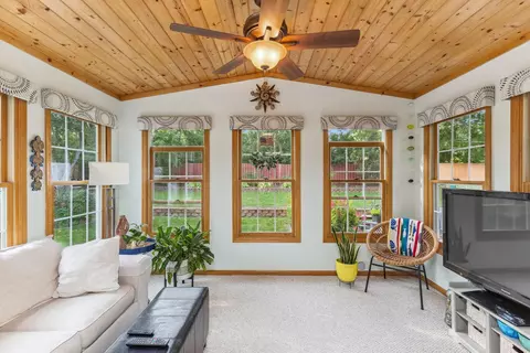 680 Oxford Rd, Eagan, MN 55123 photo 4