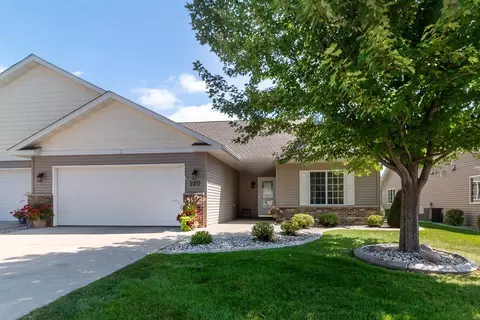 220 Quail Path, Mankato, MN 56001