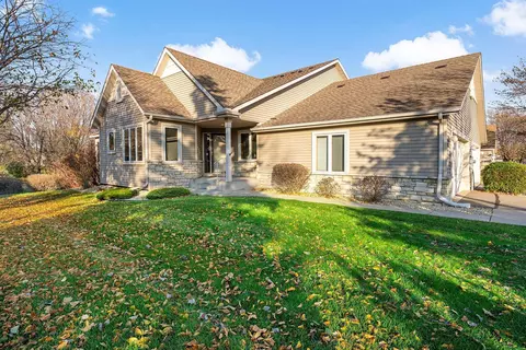 10562 57th Ave N, Plymouth, MN 55442