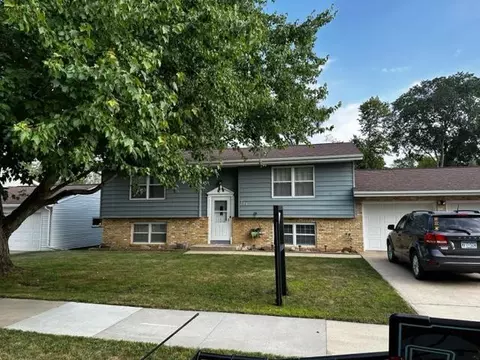 733 36th St SW, Rochester, MN 55902