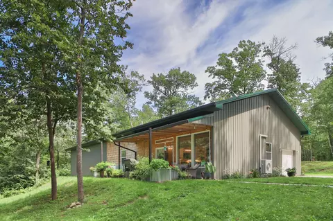 9491 Anderson Rd, Nisswa, MN 56468