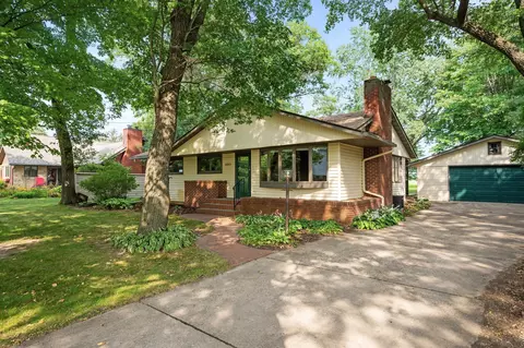 1889 142nd St, New Richmond, WI 54017