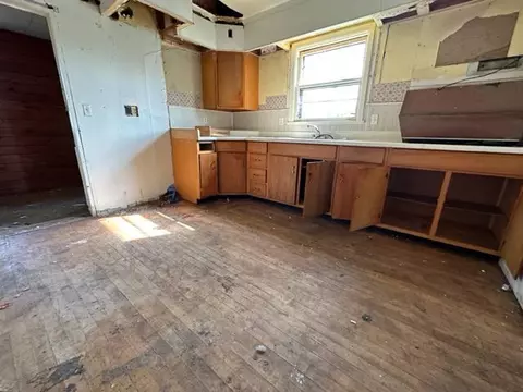 1215 E Chapman St, Ely, MN 55731 photo 2