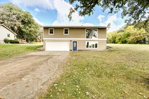 106 Park St, Freeborn, MN 56032