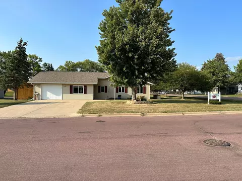 2760 Juniper Ave, Slayton, MN 56172