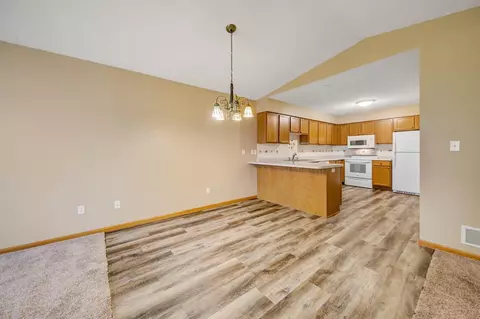 2415 Cornell Dr, Faribault, MN 55021 photo 8
