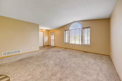 2415 Cornell Dr, Faribault, MN 55021 photo 6