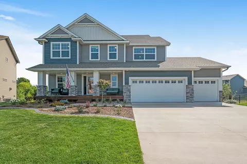 7126 208th Pl N, Forest Lake, MN 55025