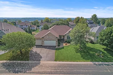 3051 Bobcat Trl NW, Prior Lake, MN 55372