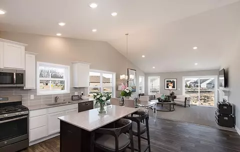 2067 Norway Ln, Lino Lakes, MN 55038