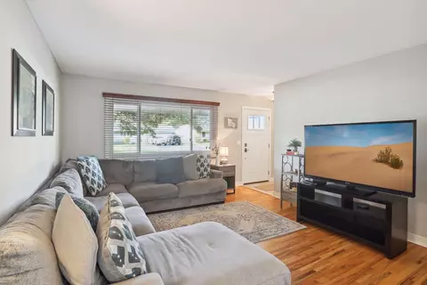 1460 E Old Shakopee Cir, Bloomington, MN 55425 photo 7