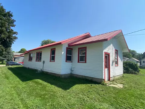 133 N Gaulke St, Appleton, MN 56208 photo 2