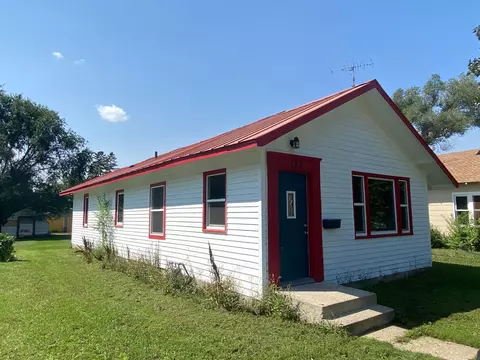 133 N Gaulke St, Appleton, MN 56208 photo 3