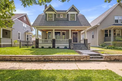 834 Ashland Ave, Saint Paul, MN 55104