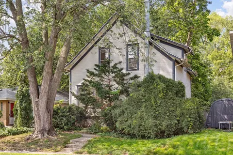 1019 23rd Ave SE, Minneapolis, MN 55414