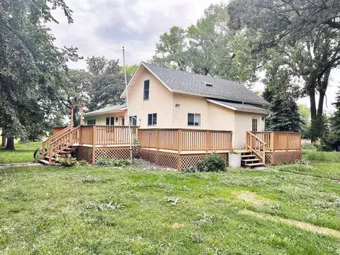 74382 County Road 6, Renville, MN 56284