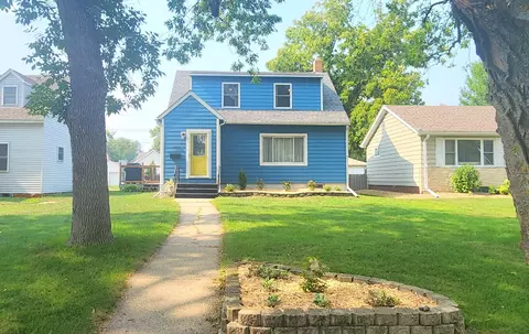 506 W 6th St, Morris, MN 56267