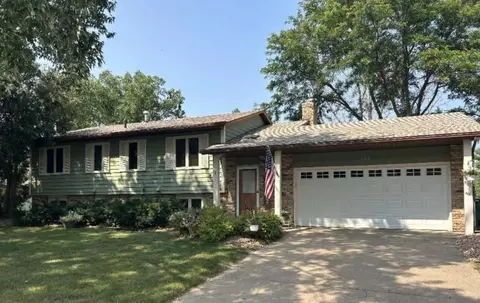 156 Tamarack Ct, Stillwater, MN 55082
